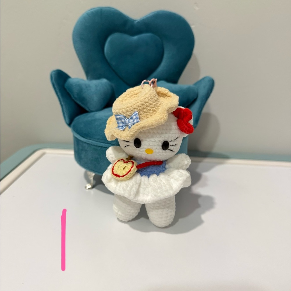 🧶handmade crochet KT keychain bagchain